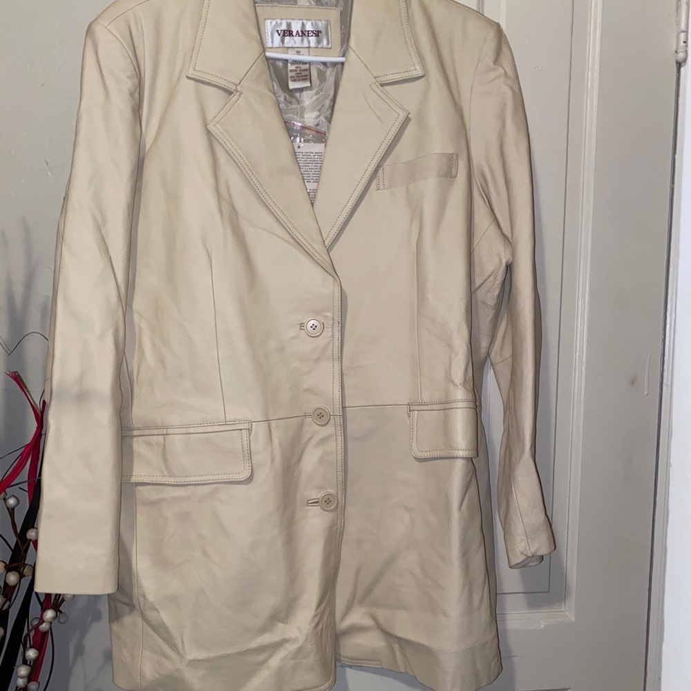 Women’s leather jacket